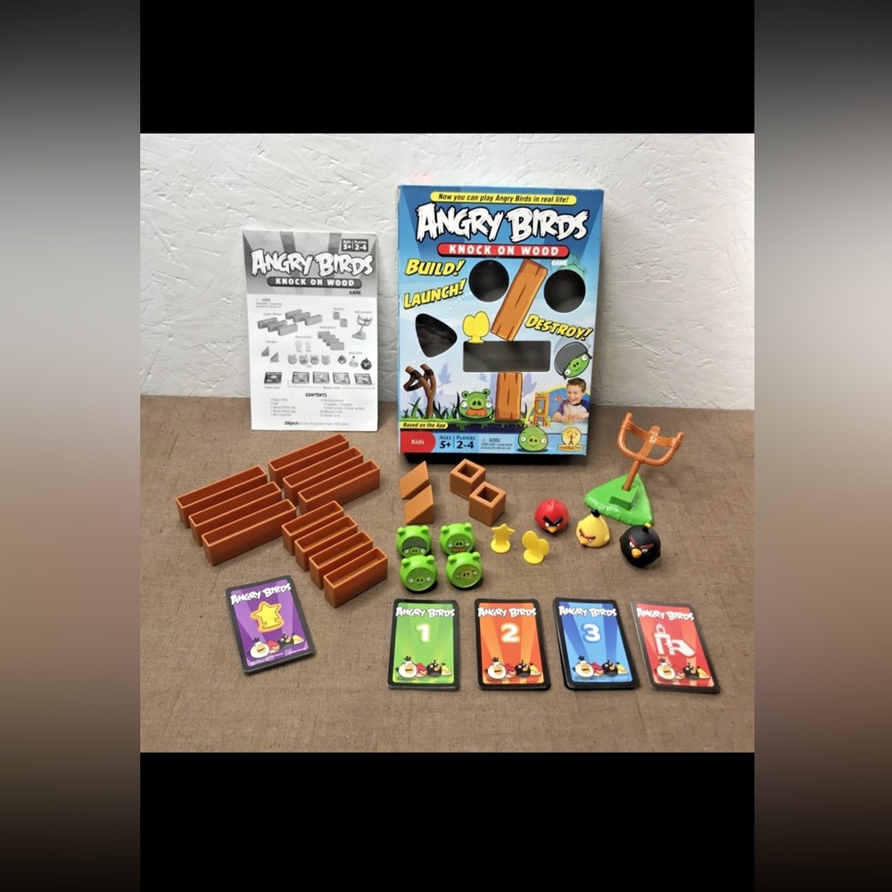 Complete 2010 Angry Birds Knock On Wood Game Mattel